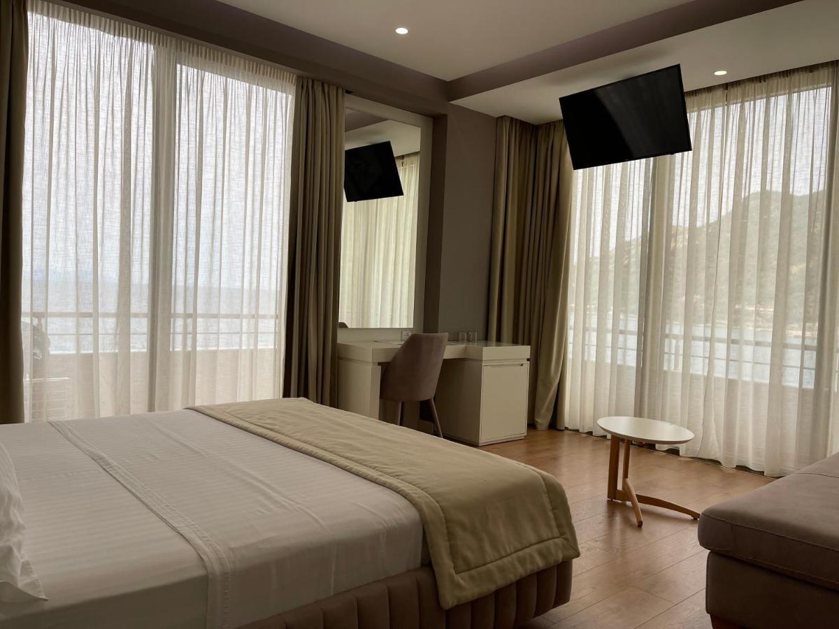 Paradise Beach Hotel Radhimë 외부 사진