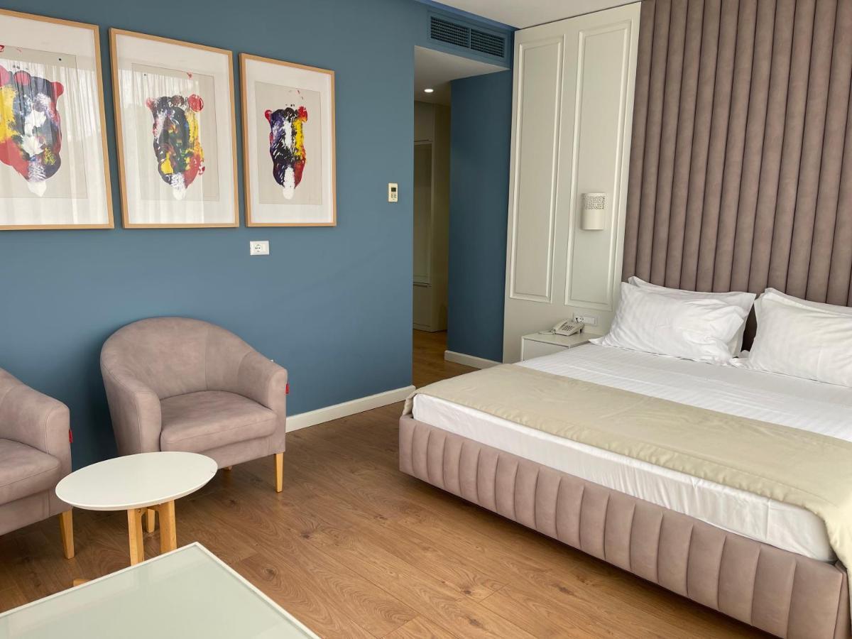 Paradise Beach Hotel Radhimë 외부 사진