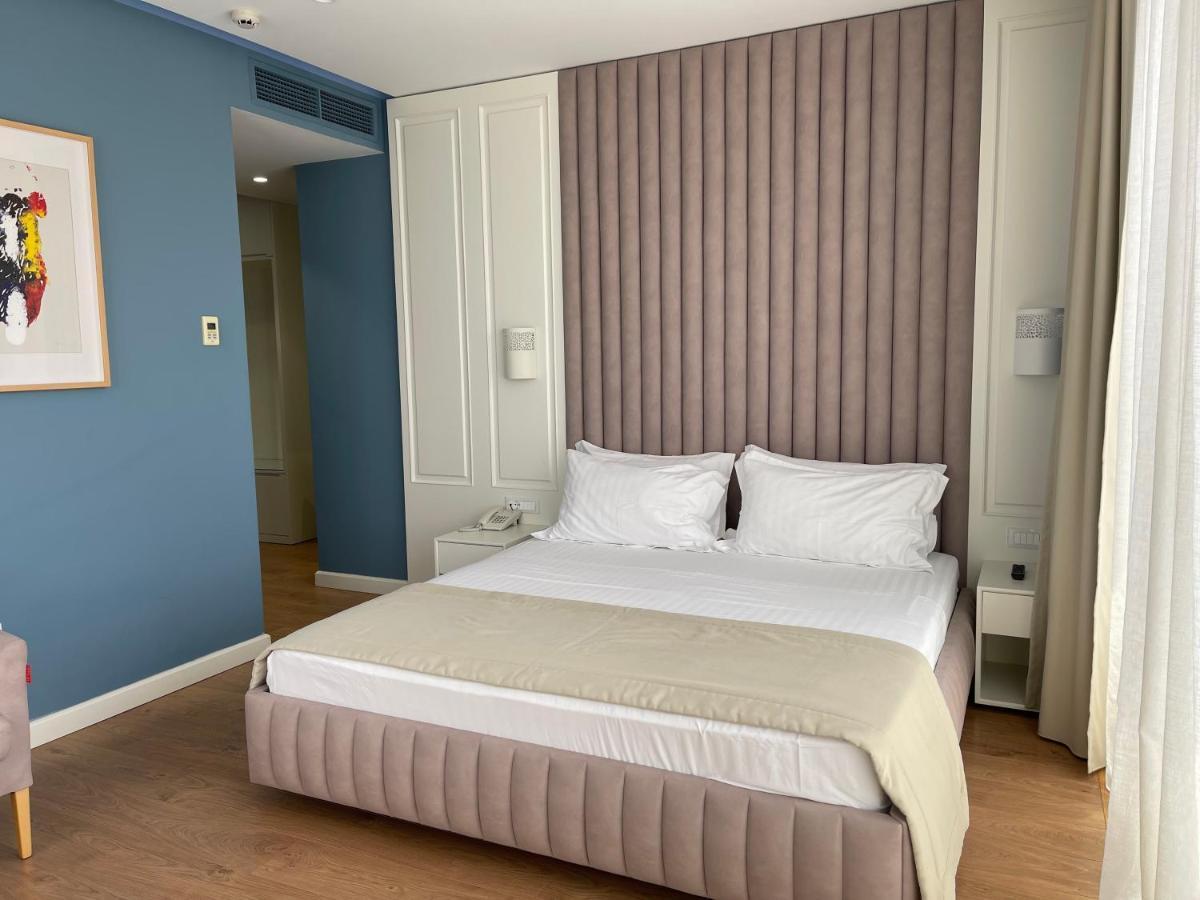 Paradise Beach Hotel Radhimë 외부 사진