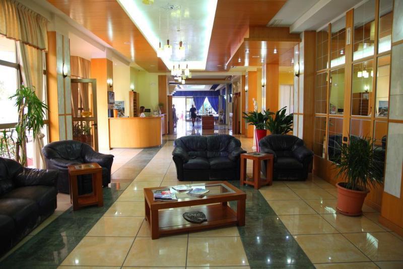 Paradise Beach Hotel Radhimë 외부 사진