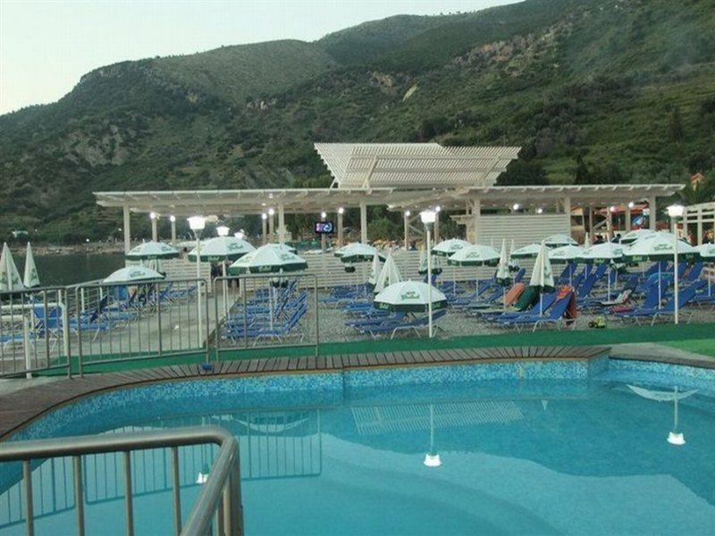 Paradise Beach Hotel Radhimë 시설 사진