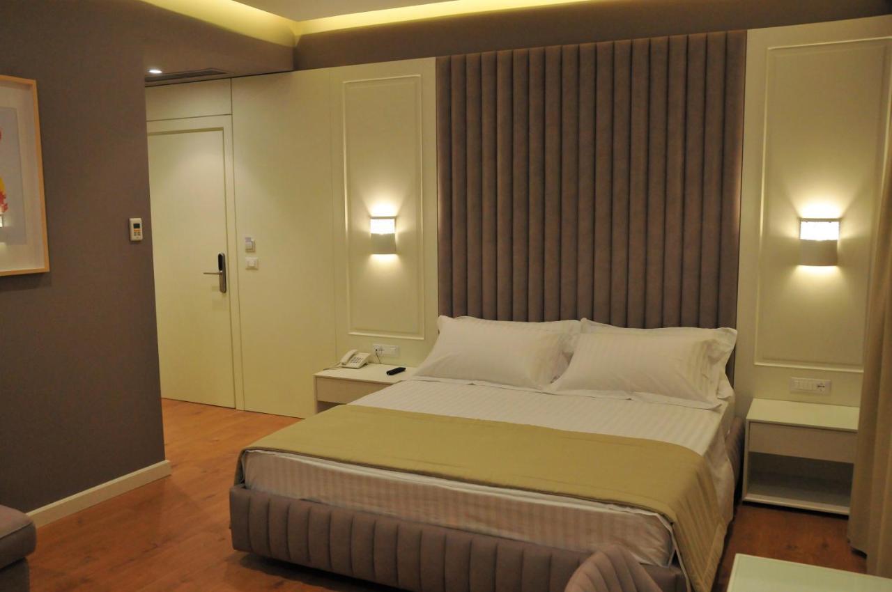 Paradise Beach Hotel Radhimë 외부 사진