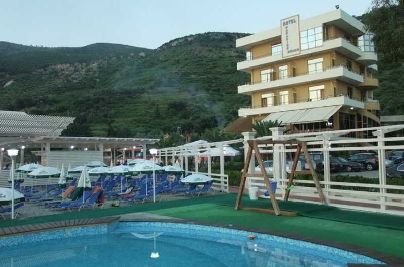 Paradise Beach Hotel Radhimë 외부 사진